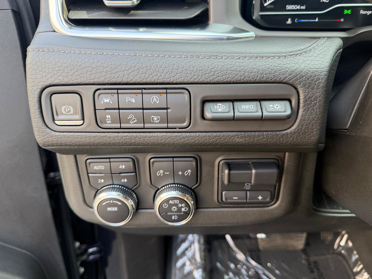 Used 2023 GMC Yukon Denali w/ Max Trailering Package AWD/4WD image 30