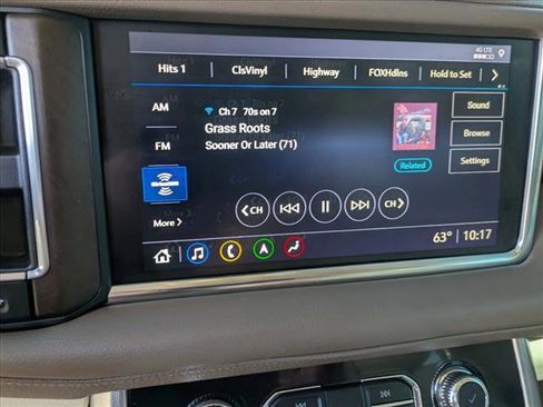 Used 2021 GMC Yukon Denali w/ Denali Premium Package image 12