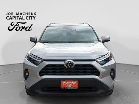 Used 2022 Toyota RAV4 XLE Premium AWD/4WD image 10