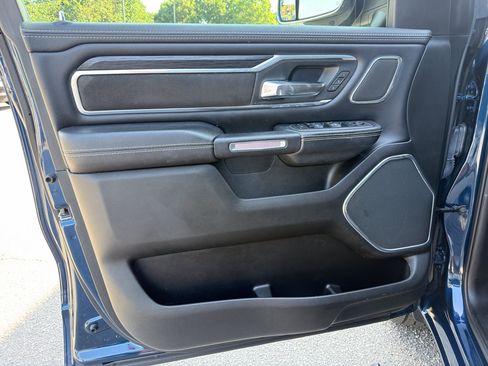 Used 2023 RAM 1500 Laramie AWD/4WD image 32