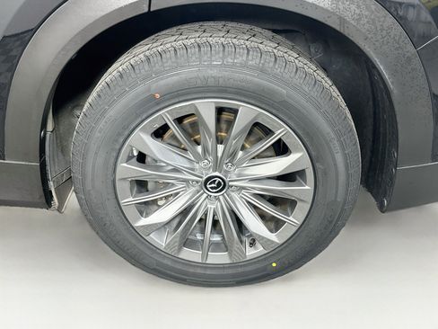 Used 2025 MAZDA CX-90 3.3 Turbo w/ Preferred Package AWD/4WD image 11