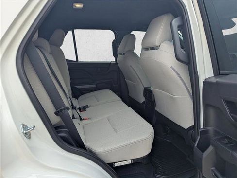 Used 2026 Toyota 4Runner SR5 AWD/4WD image 19
