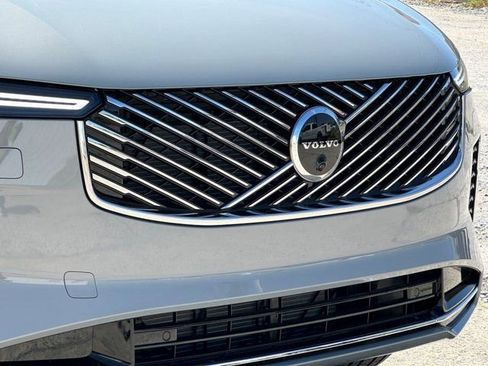 New 2026 Volvo XC90 B6 Plus w/ Protection Package Premier image 2