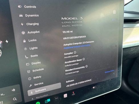 Used 2018 Tesla Model 3 Long Range image 10