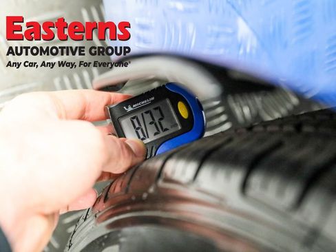 Used 2020 Nissan Sentra SV image 25