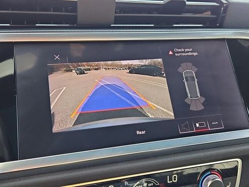 Used 2020 Audi Q3 2.0T Premium w/ Convenience Package image 24