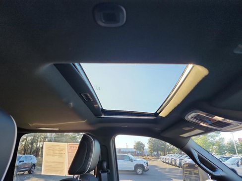 Used 2025 RAM 2500 Limited image 13