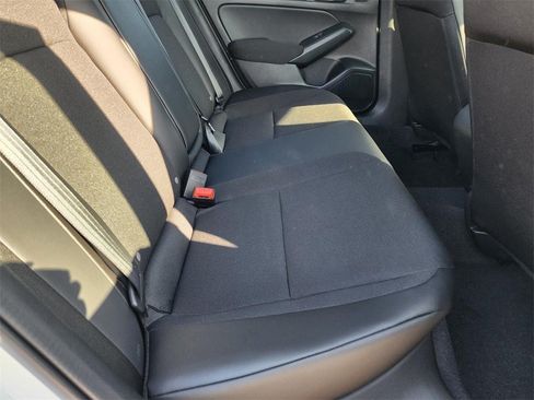 Used 2025 Honda Civic Sport image 17