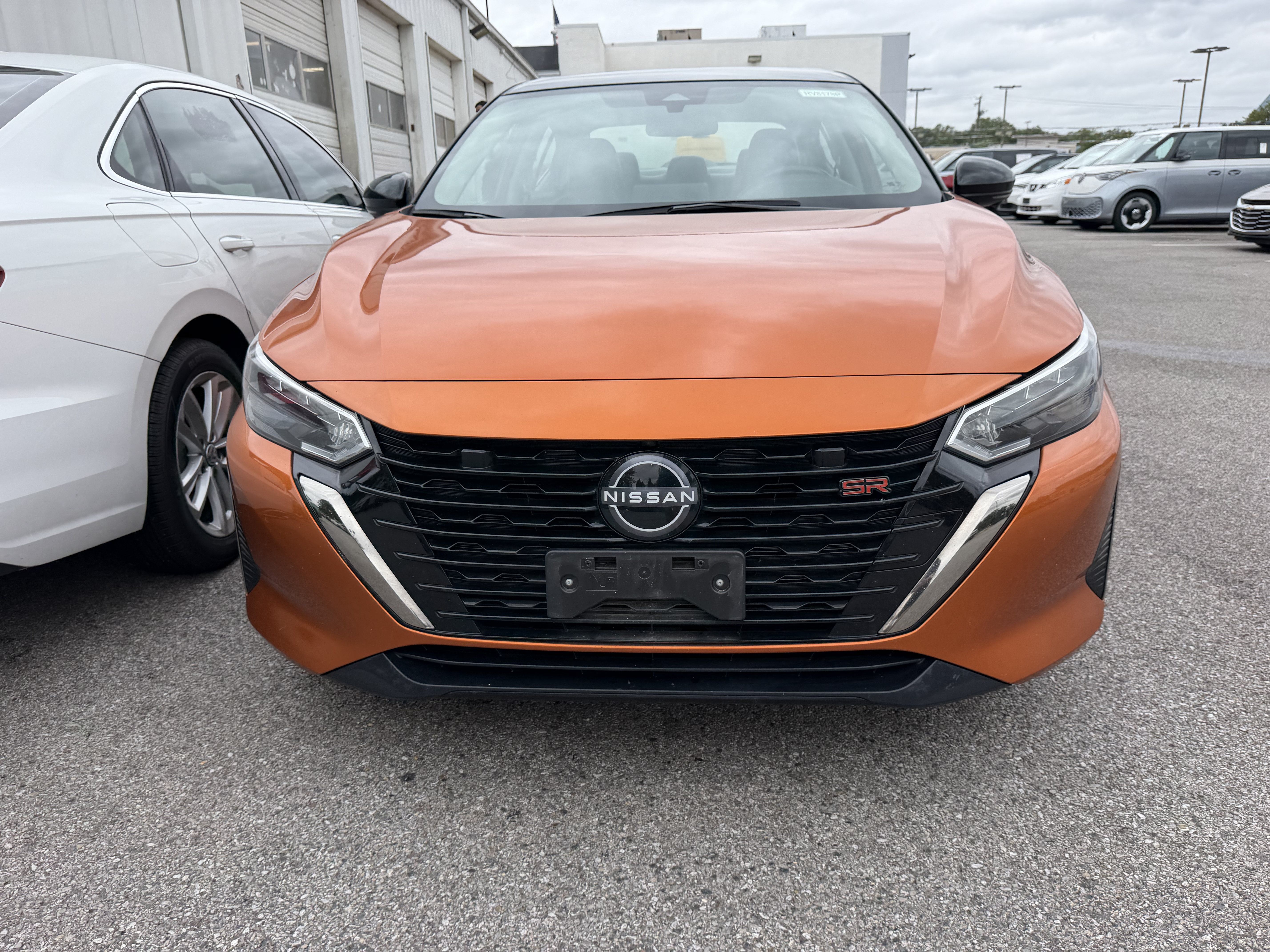 Used 2025 Nissan Sentra SR w/ SR Premium Package FWD image 4