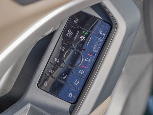 New 2025 Audi Q5 Premium Plus image 16