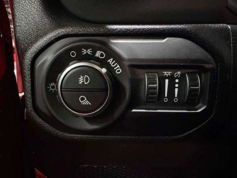 Used 2021 Jeep Gladiator Overland w/ Popular Equipment Package AWD/4WD image 19