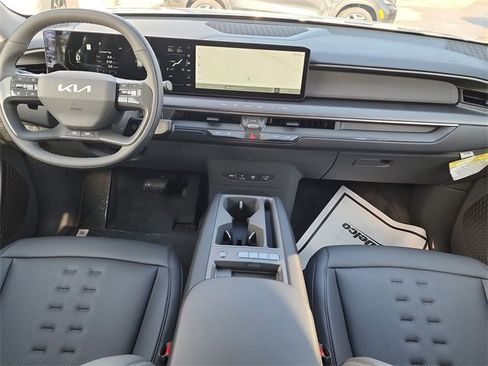 New 2026 Kia EV9 Wind image 20