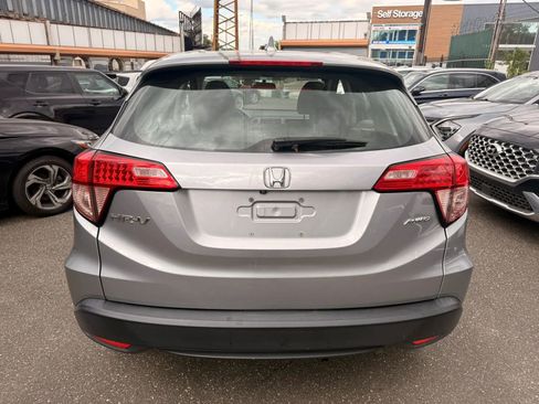 Used 2018 Honda HR-V LX image 6