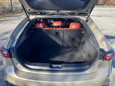 Used 2024 MAZDA MAZDA3 s image 17