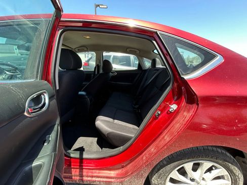 Used 2019 Nissan Sentra SV image 11