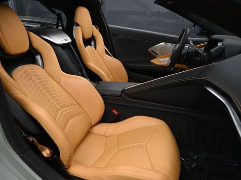 Used 2024 Chevrolet Corvette Stingray Preferred Cpe w/ 2LT image 29