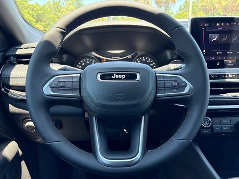 New 2026 Jeep Compass Latitude AWD/4WD image 15
