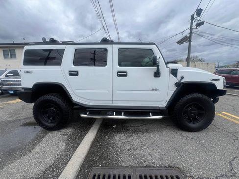 Used 2003 HUMMER H2 w/ Preferred Equipment Group image 4