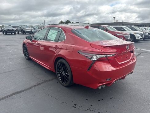 Used 2023 Toyota Camry XSE image 5