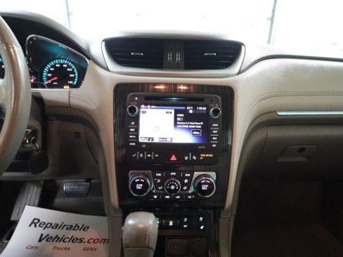 Used 2015 Chevrolet Traverse LTZ AWD/4WD image 14