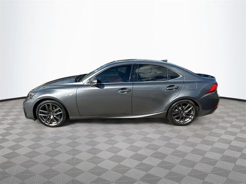 Used 2019 Lexus IS 300 image 9
