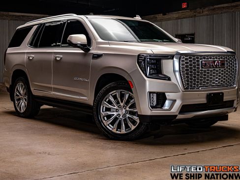 Used 2022 GMC Yukon Denali w/ Denali Premium Package image 1