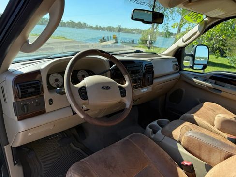 Used 2006 Ford F350 King Ranch AWD/4WD image 12