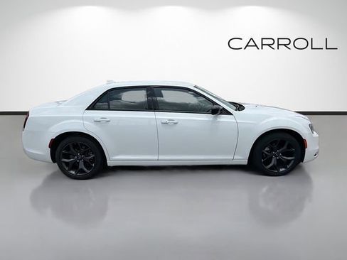 Used 2023 Chrysler 300 Touring w/ Sport Appearance Package RWD image 2