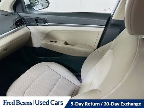 Used 2020 Hyundai Elantra SE image 22