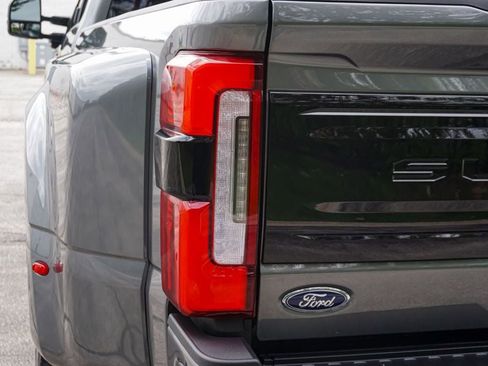 Used 2026 Ford F450 Platinum AWD/4WD image 92