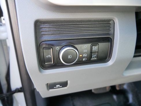 Used 2023 Ford F250 XL w/ Snow Plow Prep Package AWD/4WD image 21