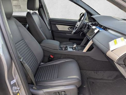 New 2026 Land Rover Discovery Sport Landmark image 17