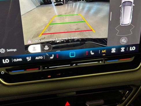 New 2026 Volkswagen Tiguan SE R-Line image 19