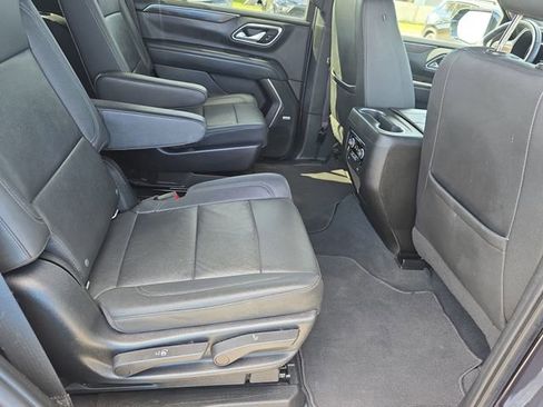 Used 2022 Chevrolet Tahoe Z71 w/ Luxury Package image 11