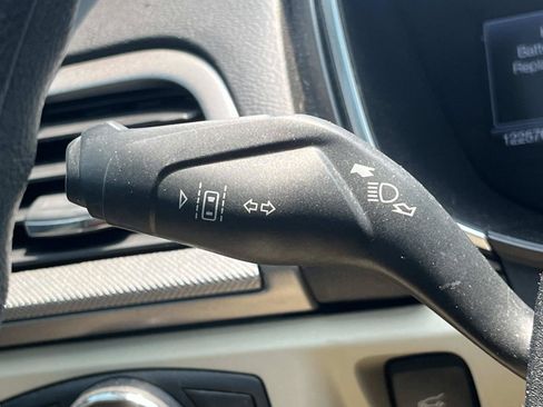 Used 2019 Ford Fusion SE FWD image 38