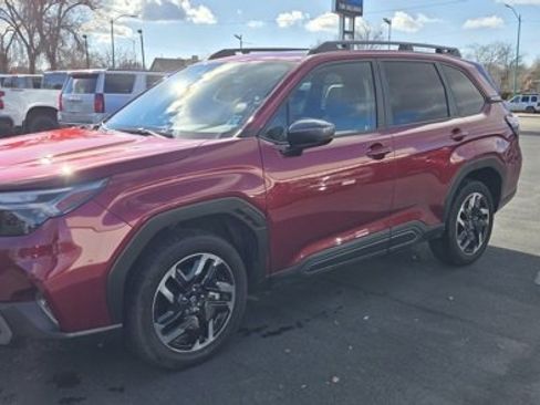 Used 2025 Subaru Forester Limited image 3