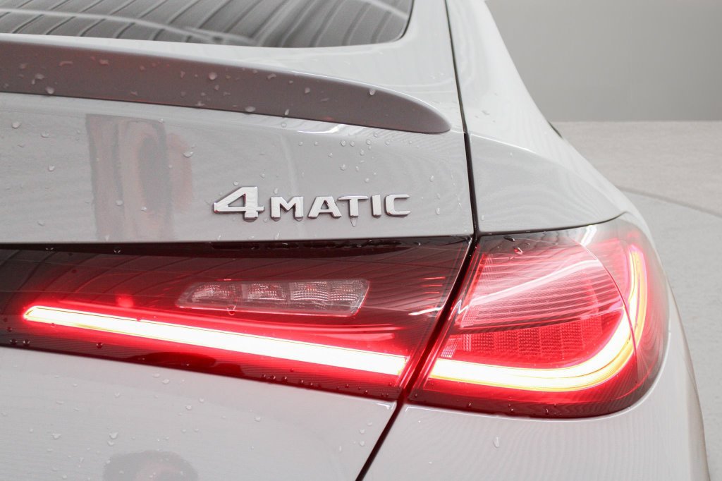 Used 2026 Mercedes-Benz GLC 300 4MATIC image 32