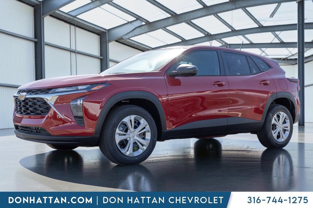 New 2026 Chevrolet Trax LS FWD image 2