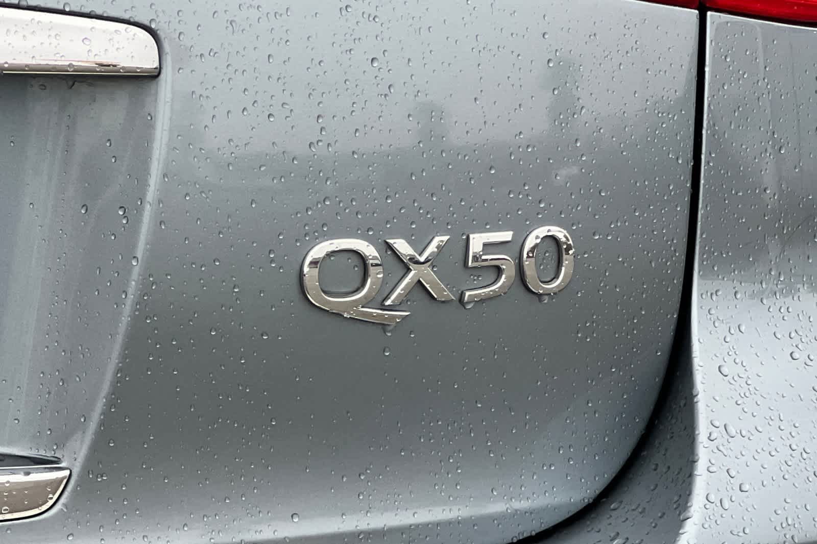 Used 2017 INFINITI QX50 2WD w/ Premium Plus Package image 24