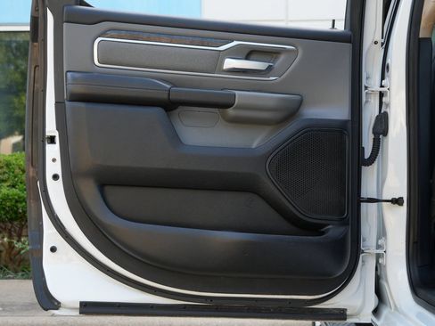 Used 2019 RAM 1500 Big Horn RWD image 38