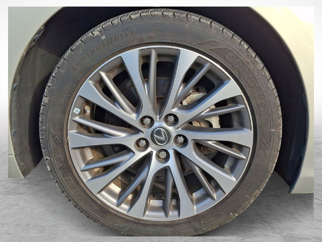 Used 2020 Lexus ES 350 w/ Premium Package FWD image 7