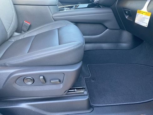 New 2026 Chevrolet Tahoe LT image 25