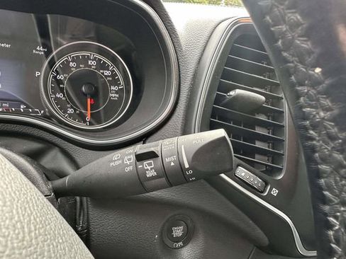 Used 2021 Jeep Cherokee Latitude Lux w/ Sun & Sound Group image 29