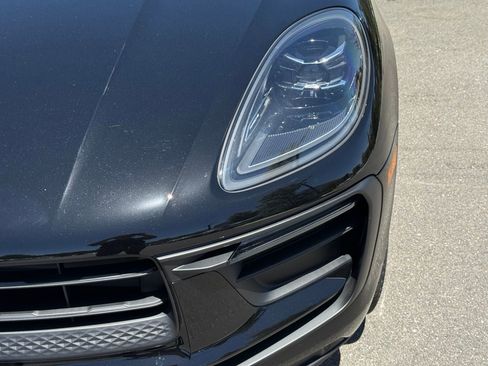 Used 2026 Porsche Macan AWD/4WD image 11