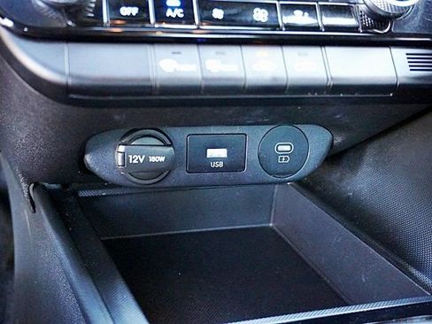 Certified 2024 Hyundai Elantra SEL FWD image 27