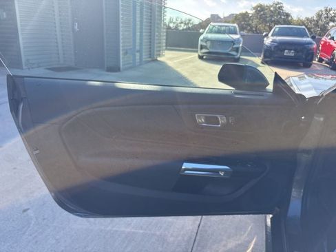 Used 2025 Ford Mustang Premium image 10