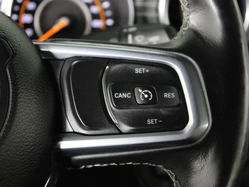 Used 2020 Jeep Gladiator Overland w/ LED Lighting Group image 28