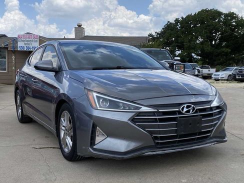Used 2019 Hyundai Elantra SEL w/ Cargo Package FWD image 4