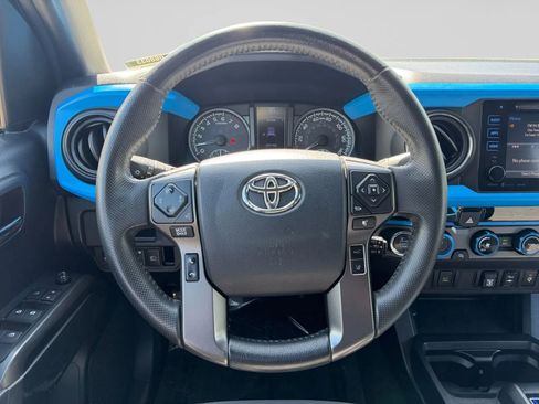 Used 2019 Toyota Tacoma TRD Off-Road AWD/4WD image 22