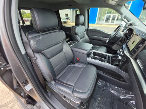 Used 2024 Ford F350 Lariat w/ Lariat Ultimate Package AWD/4WD image 14